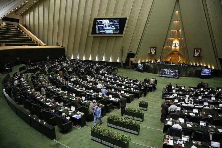 مگر کولبران داعشی هستند که به آن‌ها تیراندازی می‌شود؟