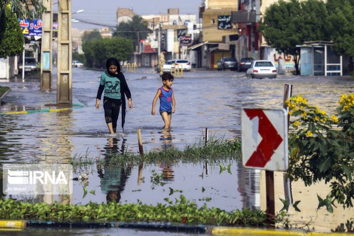 (تصاویر) اهواز، همچنان در آب