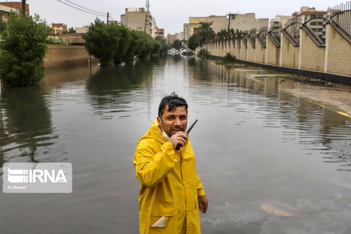 (تصاویر) اهواز، همچنان در آب