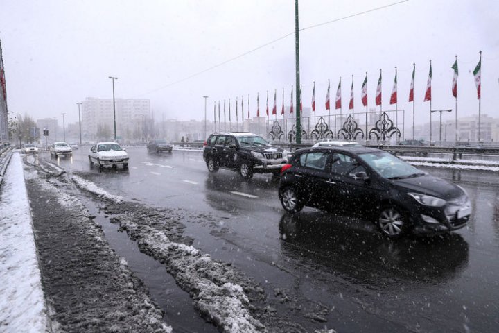 اخبار هواشناسی امروز ۱۶ آذر ۹۹؛ بارش شدید باران در ۱۰ استان. تهران برفی می‌شود