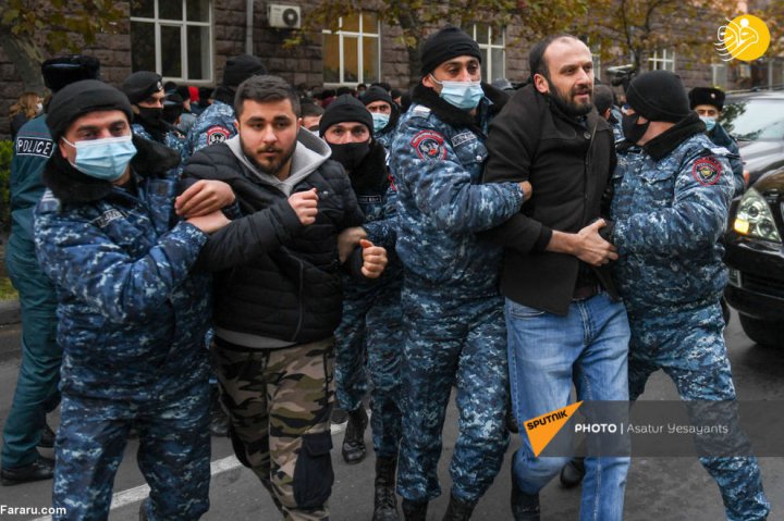 (تصاویر) خشم ارمنستانی‌ها از توافق آتش بس پاشینیان با آذربایجان