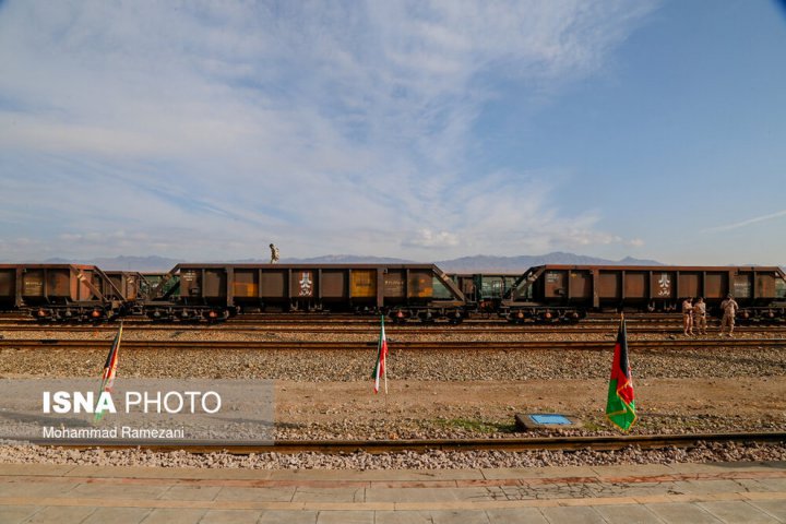 (تصاویر) آیین بهره‌برداری از راه‌آهن خواف ـ هرات