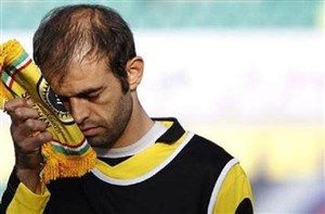 نظر بدهید: سرمربی خارجی یا مربی جوان ایرانی؟