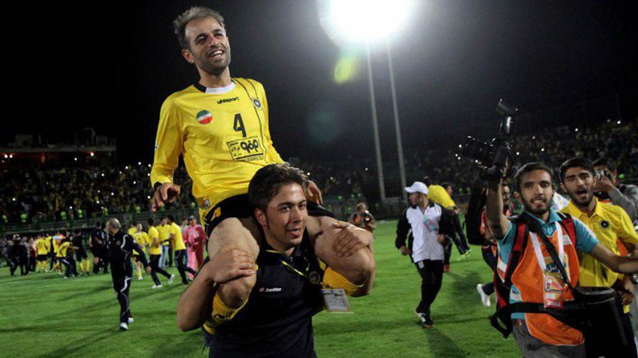 نظر بدهید: سرمربی خارجی یا مربی جوان ایرانی؟