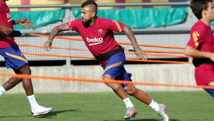 Arturo Vidal, más cerca de cerrar su salida del Barça