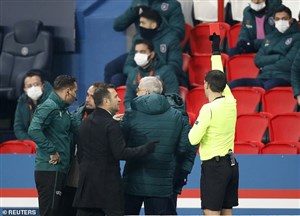 رسمی؛ PSG باشاک شهیر به امشب موکول شد