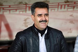 پورموسوی روی دستِ اسکوچیچ بلند شد