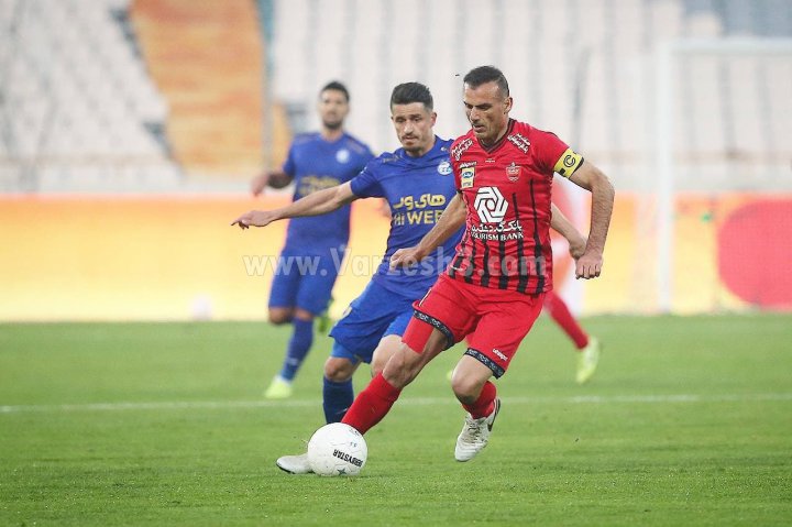 الهامی: سید جلال ثابت کرد سن یک عدد است