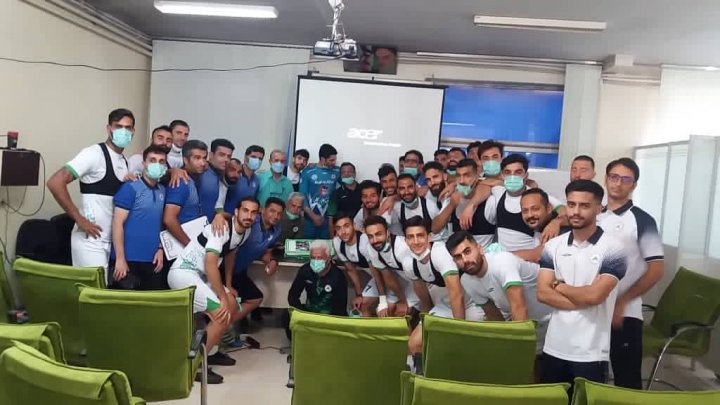 ذوبآهن آماده مصاف با پرسپولیس