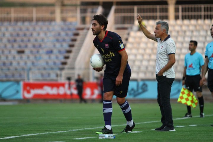 بیگی: یک روز هم دروازه‌بان می‌شوم