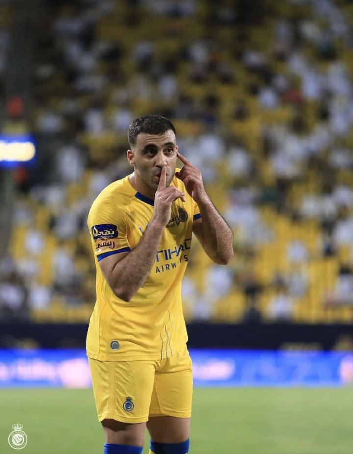 النصر: عبدالرزاق حمدالله یا منزس؛ یکی باید برود