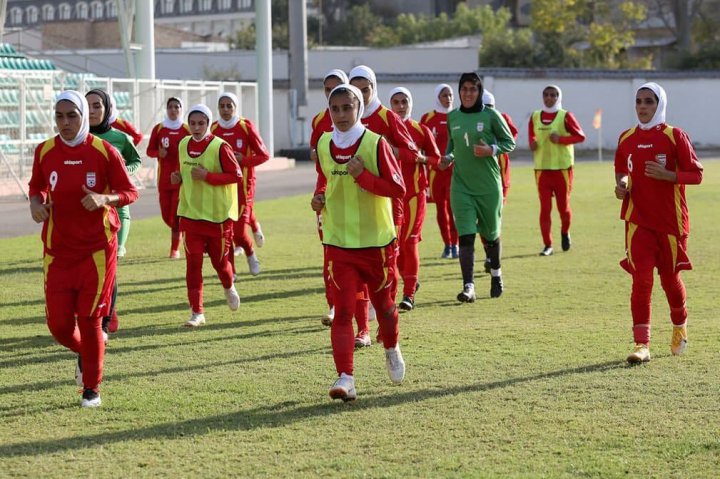 تیم ملی فوتبال زنان علیه طلسم 900 روزه