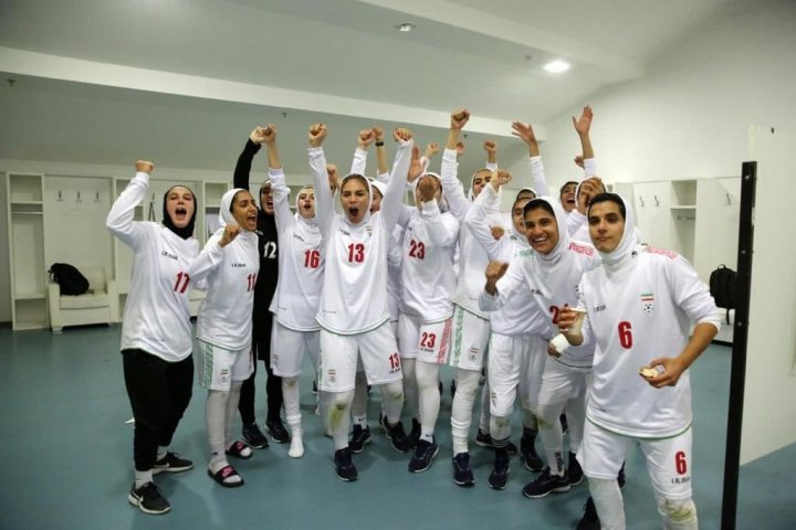 خواستیم توانستیم فوتبال زنان به روایت تصویر