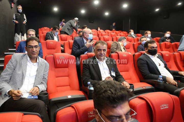 تیم‌ها منتظر تعیین قرعه لیگ ۲۱ (عکس)