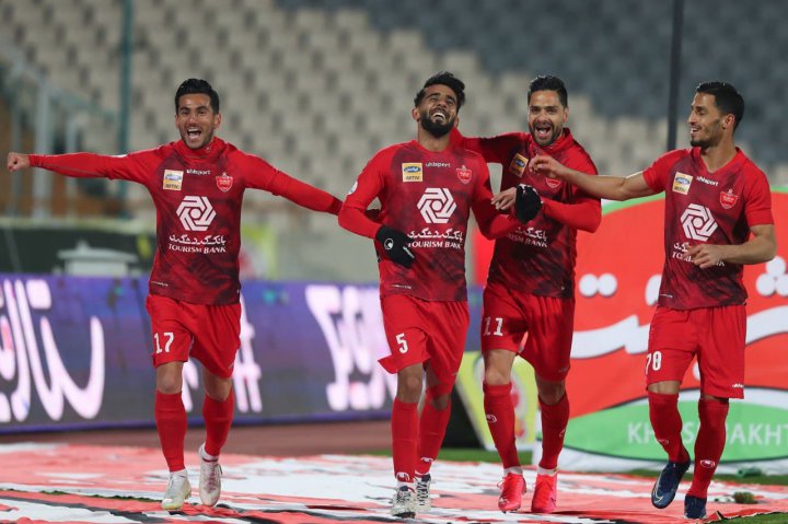 رمز قهرمانی پرسپولیس: ورزشگاه آزادی