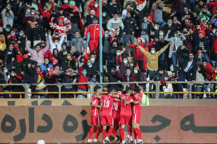 اولین جشن اکثر پرسپولیسی‌ها با تماشاگران (عکس)