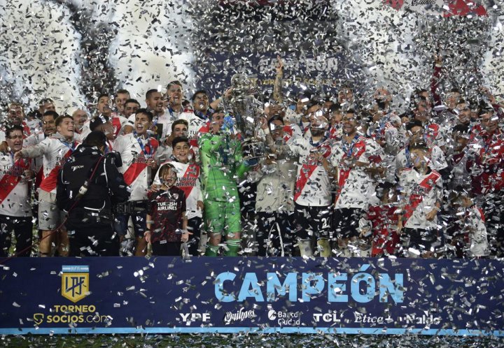 ریورپلات قهرمان لیگ آرژانتین شد (عکس)