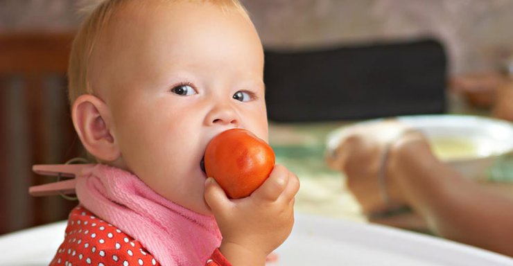 آیا کودکان می توانند گوجه فرنگی بخورند؟