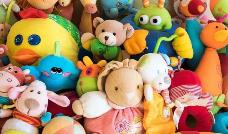 بازی با عروسک چه تأثیری در رشد کودک دارد؟