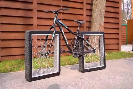 یک دوچرخه با چرخ های مربع!