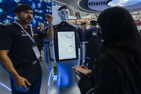 ربات جدید فرودگاه ابوظبی می تواند زبان بدن را بخواند