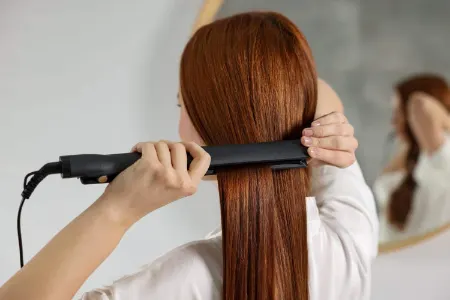 با این نکات حرفه‌ای، عمر اتوی موی خود را چند برابر کنید!