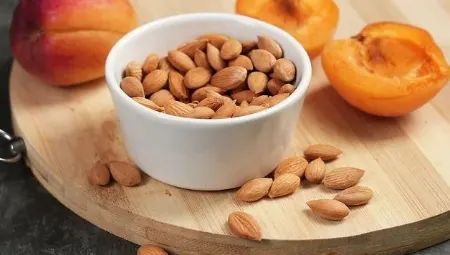 کشف یک طعم جدید: راهنمای برشته کردن هسته زردآلو در خانه