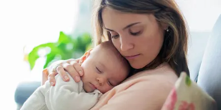 پیوند عاطفی مادر و کودک