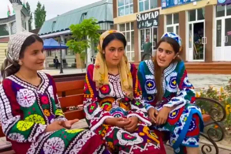 آشنایی با صنایع دستی شگفت‌انگیز تاجیکستان