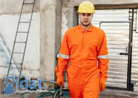 قانون کار چه می گوید؟ خرید لباس کار وظیفه کیست؟