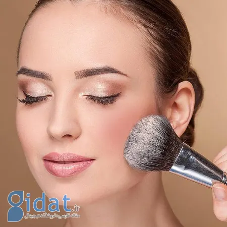 ۵ اشتباه رایج در استفاده از رژگونه که صورت شما را پیرتر نشان می دهد!