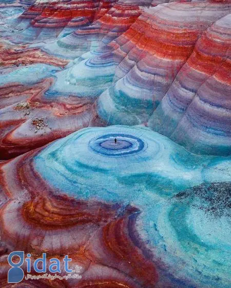 رنگ‌های طبیعی کوه‌های رنگین کمانی در یوتا