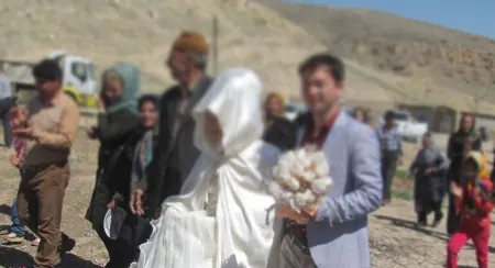 آداب و رسوم عروسی ایرانی, لباس عروس سنتی