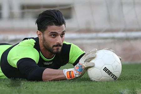 بیوگرافی احمد گوهری؛ فوتبالیست ایرانی