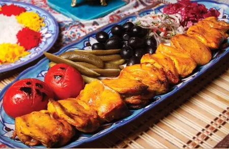 ایده و تکنیک تزیین مرغ کبابی، خوشمزه ترین غذای ایرانی