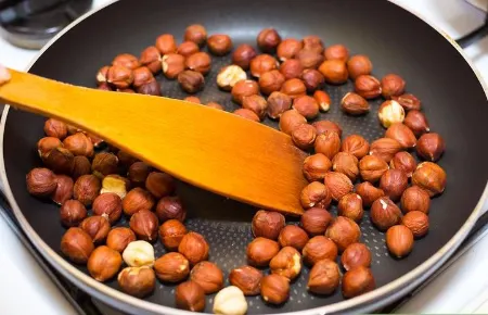 روش شور کردن فندق خام, طرز تهیه فندق بو داده