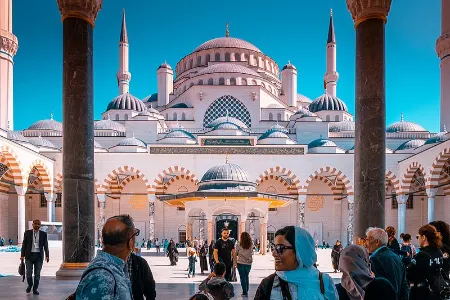 مسجد جامع چاملیکا: نگینی درخشان بر روی تپه های استانبول