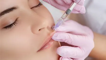 بهترین دکتر تزریق ژل لب در شیراز