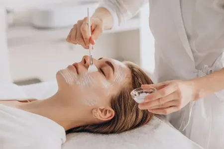 پیشگیری از لک‌های پوستی؛ راهکارهای علمی برای داشتن پوستی شفاف و سالم