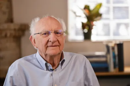 جان کلارک: کاشف تونل‌زنی کوانتومی که جهان را دگرگون کرد!