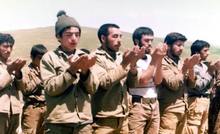 طریقه خواندن نماز خوف و رجا در دوران جنگ