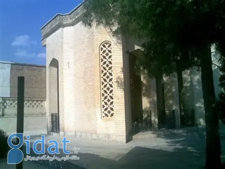 آرامگاه سیبویه شیراز, سیبویه کیست