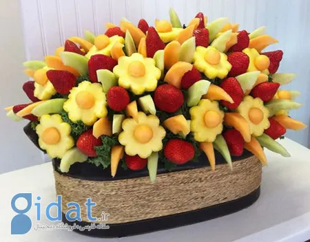 میوه آرایی روی هندوانه,میوه آرایی و آجیل شب یلدا,میوه آرایی در شب یلدا