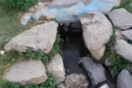 چشمه ملک همدان, جاهای دیدنی همدان