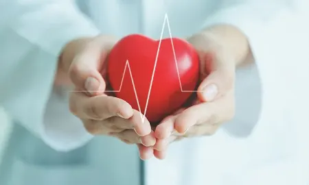فواید ماساژ درمانی برای قلب + نحوه انجام آن