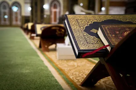حکم استفاده از وسایل مسجد