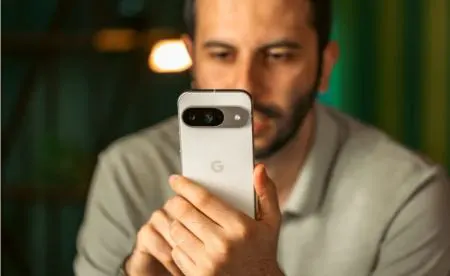 سیستم پیام‌رسانی متنی ماهواره‌ای به دو گوشی گوگل اضافه شد