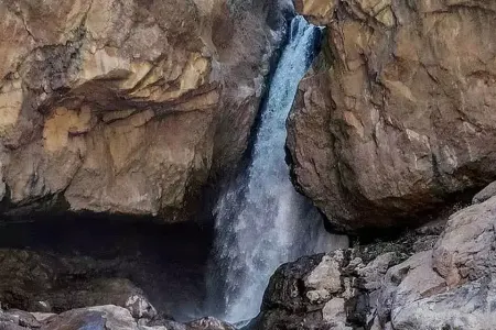 زیبایی های مخفی آبشار طالقان کرکبد