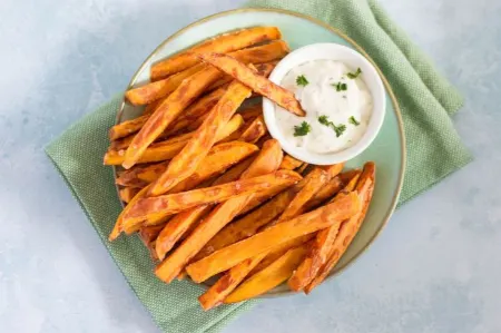 طرز تهیه سیب‌زمینی ترد با نشاسته ذرت