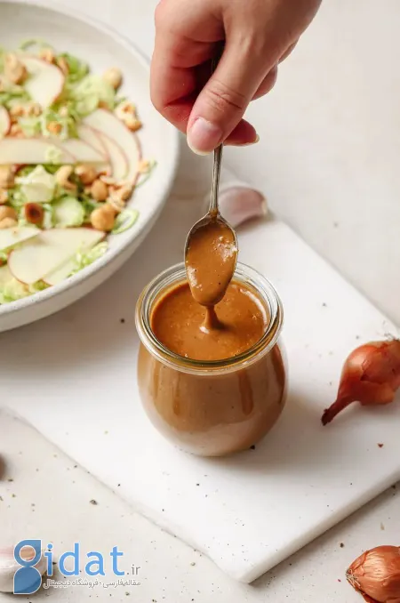 طرز تهیه سس خامه‌ای با سرکه بالزامیک